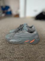 Adidas Yeezy 700 V2 Inertia | US 10.5 44,5 | Neuwertig Nordrhein-Westfalen - Wilnsdorf Vorschau