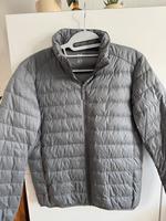 Uniqlo Jacke ultraleicht grau -  Gr. S - Top Hannover - Mitte Vorschau