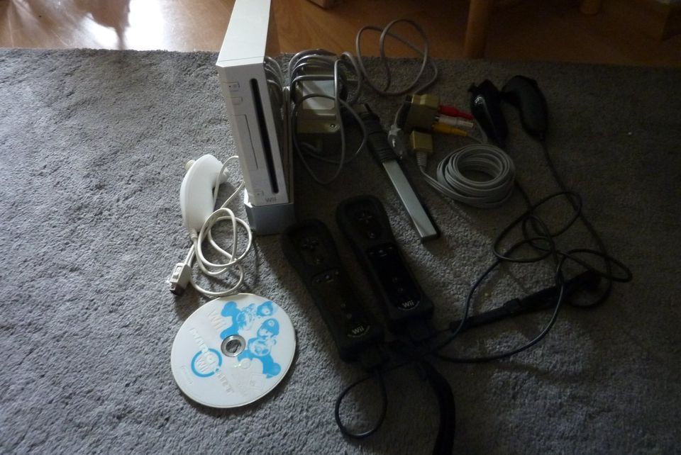 Nintendo Wii komplett Spiel Super Mario Kart 2x Controller Motion in Bensheim