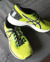 Sportschuhe asics passt bei Fußgröße 46 Schleswig-Holstein - Lübeck Vorschau