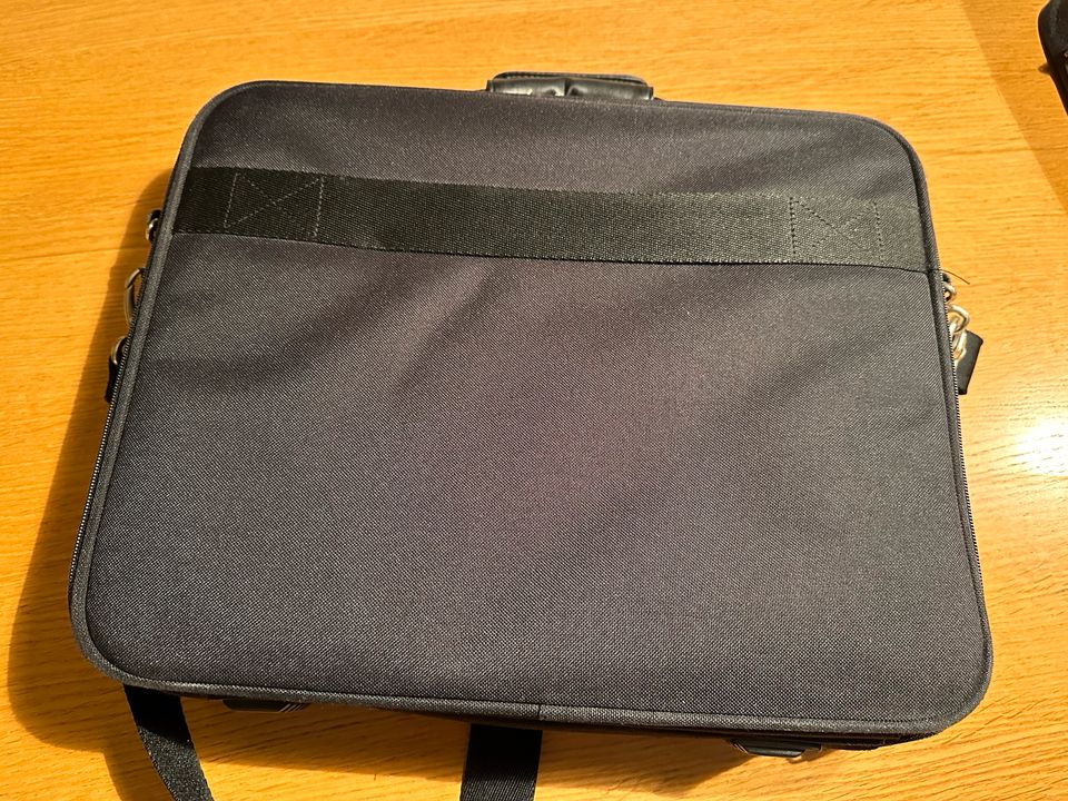 Port Laptoptasche Notebook Tasche sehr guter Zus5and in Kerpen