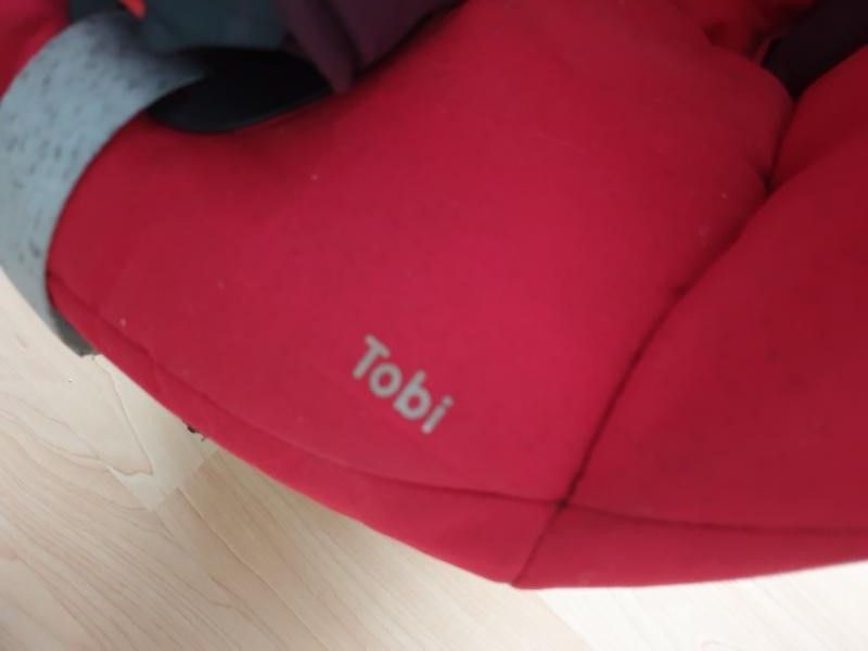 Maxi-Cosi Tobi Kindersitz, Auto in Rostock