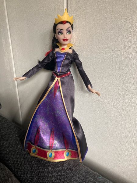 Hasbro Disney Villains Evil Queen Barbie Puppe in Hamburg - Bergedorf |  Barbie Spielzeug gebraucht kaufen | eBay Kleinanzeigen ist jetzt  Kleinanzeigen