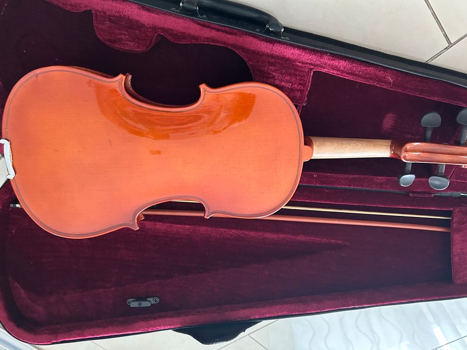 Geige 3/4 mit Koffer in Köln