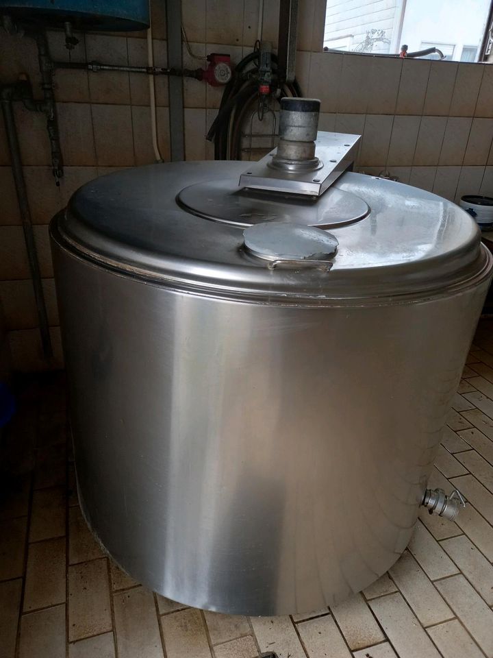 Milchwanne 850 Liter inkl Kühlung in Tittmoning