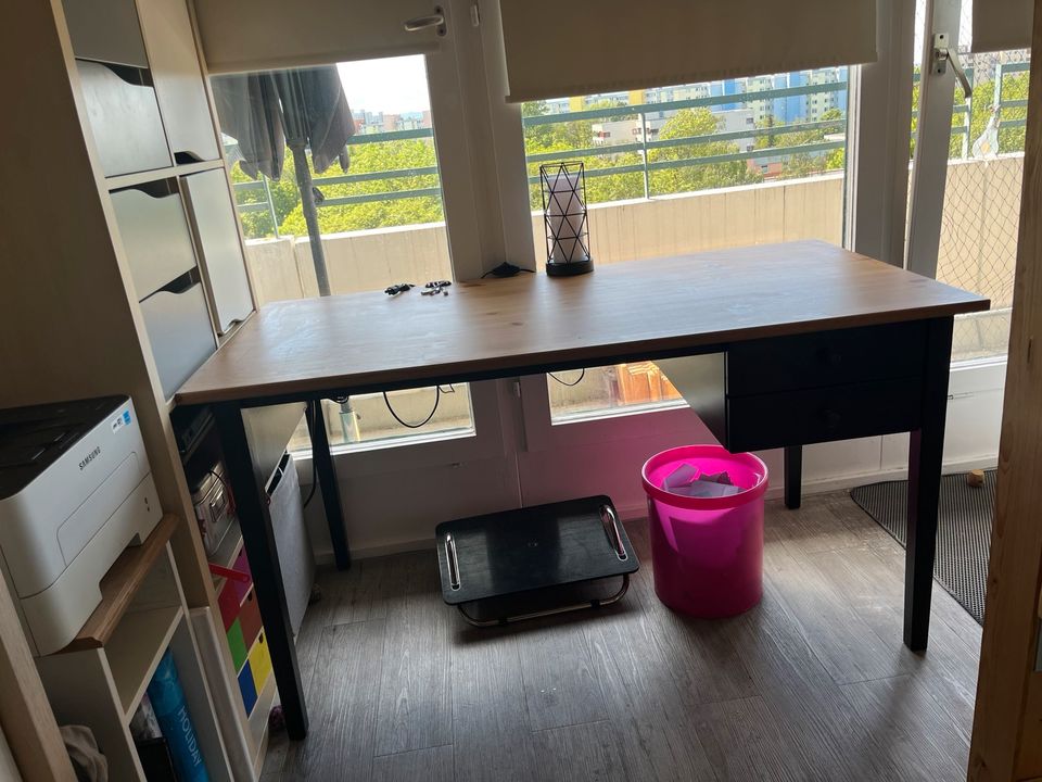 Schreibtisch, IKEA ARKELSTORP, schwarz, 140x70 in München