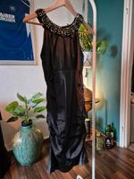 Kleid mit Perlenkragen Berlin - Lichtenberg Vorschau