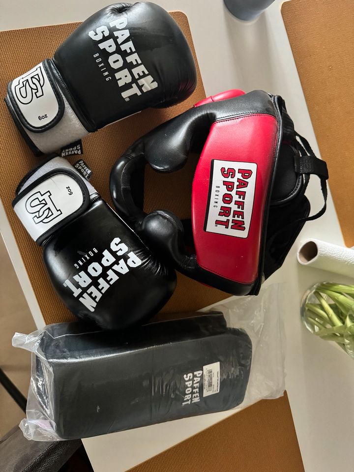 Kickbox Ausrüstung in Troisdorf