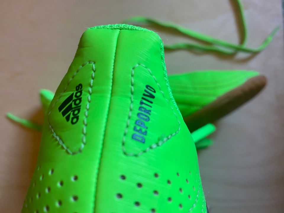 Adidas Deportivo Hallenschuhe Fußballschuhe in Dortmund