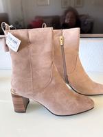 Tamaris NEU Damen Stiefelette Stiefel neu Gr. 41 Wildleder Wuppertal - Ronsdorf Vorschau