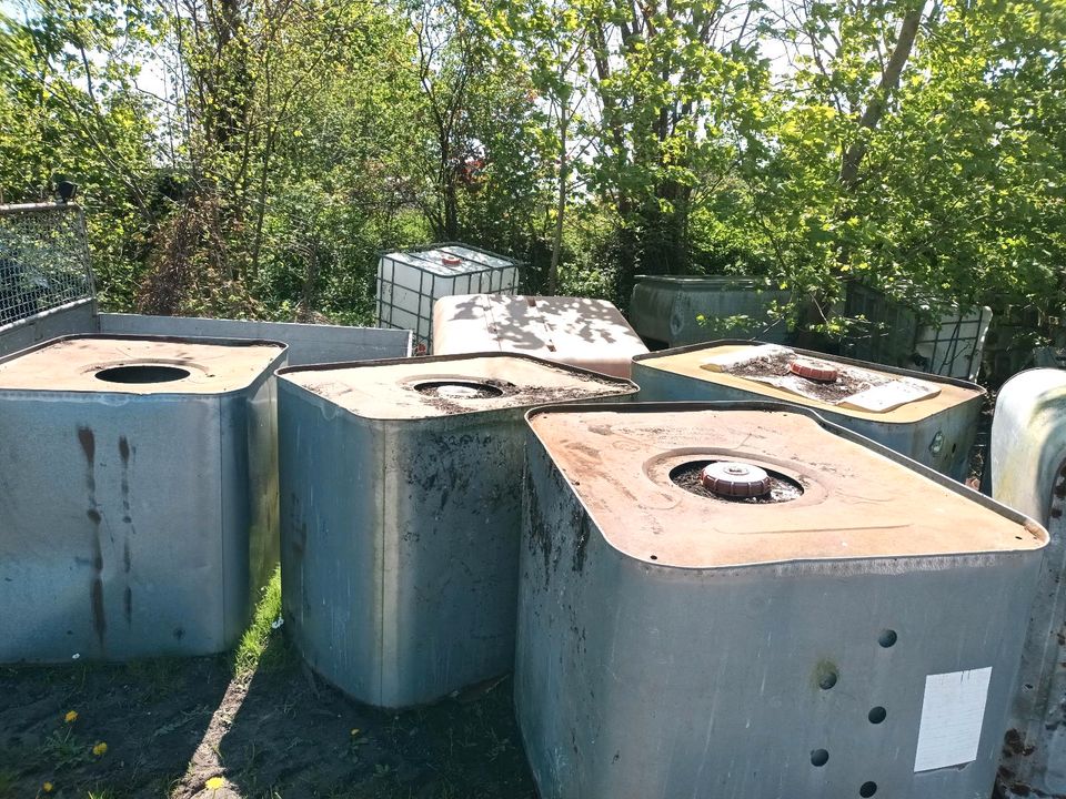 IBC Container mit Metallmantel in Tensfeld