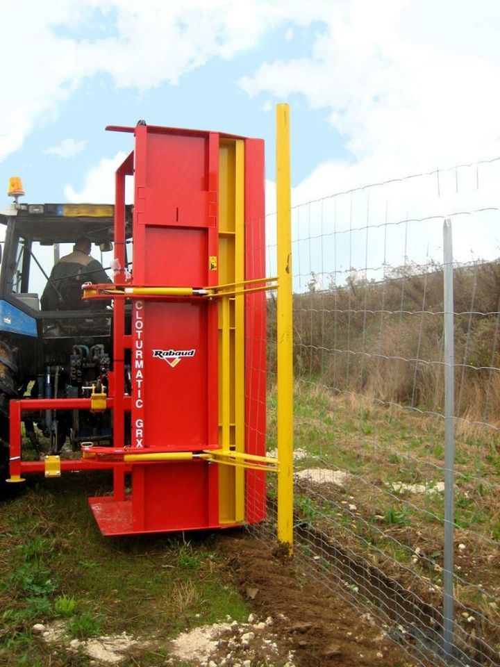 Rabaud Zaunverlegemaschine für Schlepper Cloturmatic GRX WILDZAUN in Brüggen