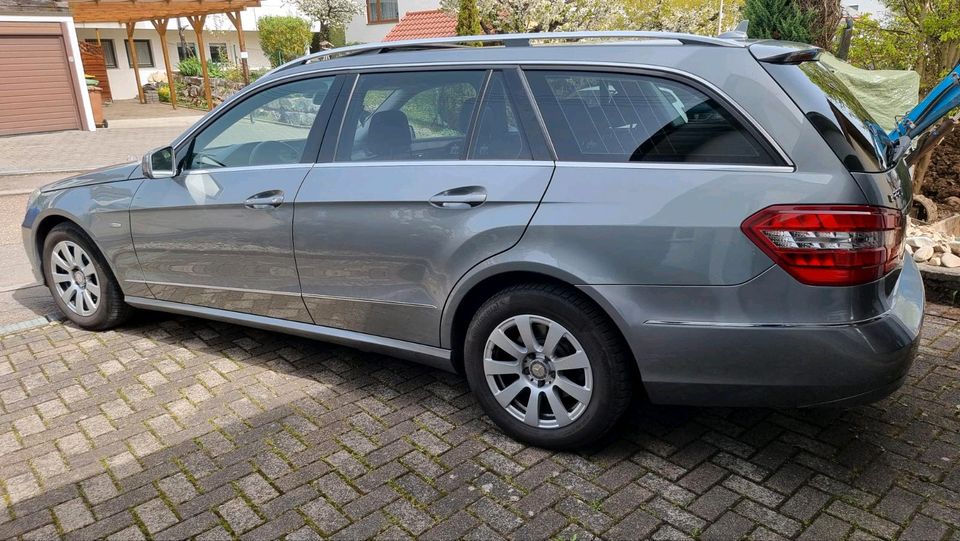 Mercedes-Benz E-Klasse E 220 CDI BlueEfficiency in Affalterbach  