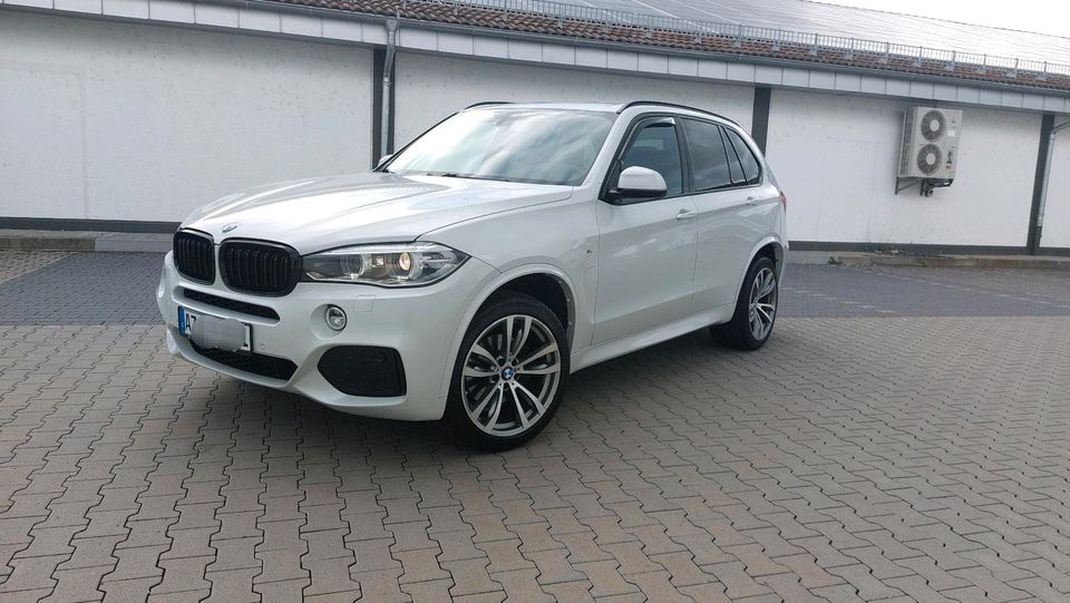 BMW X5 F15 3.0d M Sportpaket 7 Sitzer HUD in Osthofen