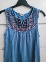 blaues Top / Sommerbluse mit Stickerei von Esprit XS Düsseldorf - Pempelfort Vorschau