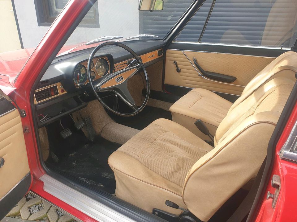 Audi 100 C1 1.8l Bj.71 2Türer Lenkradschaltung Oldtimer SELTEN in Marsberg