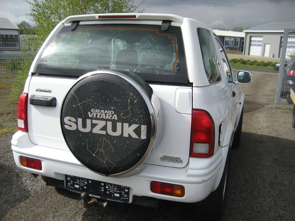 Suzuki Vitara Deutsche Ausführung in Salzhausen
