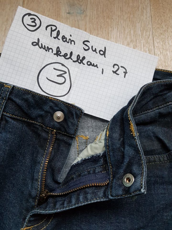 Plein Sud Jeans, 27, dunkles blau, 1 x getragen in Berlin