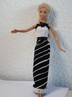 langes Kleid versch. Modelle für Barbie Brustumfang 13 cm Berlin - Lichtenberg Vorschau