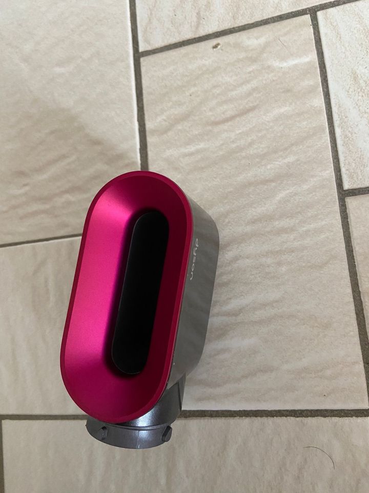 Dyson Airwrap in Kenn