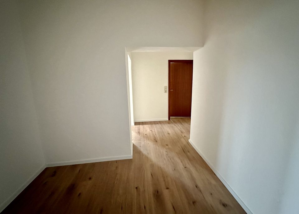 Neu renoviert, ab sofort: 3-Zimmer für WG oder Familie in Friedberg