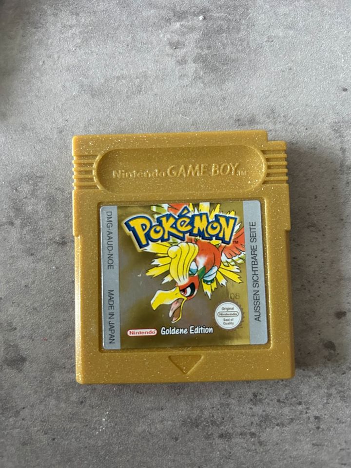 Pokémon blaue und goldene Edition Nintendo Gameboy Spiel in Pulheim