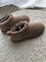 UGG Boots mini NEU Beige 37 NEU Hessen - Darmstadt Vorschau
