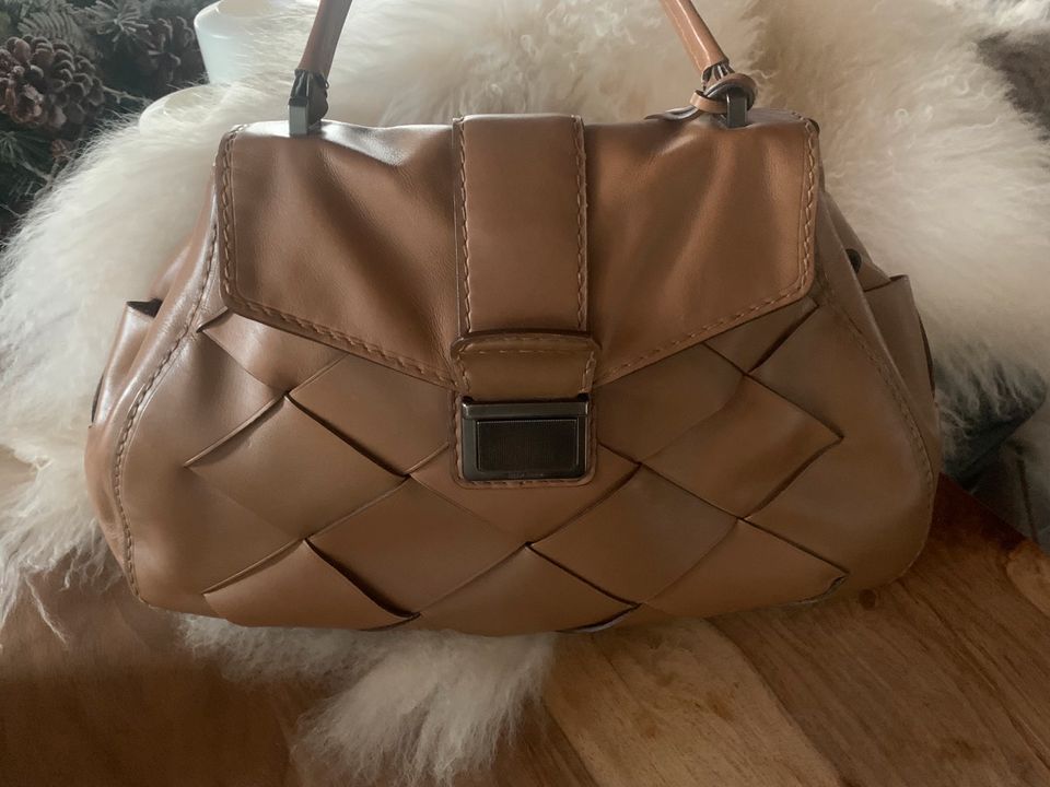 Miu Miu Designer (Prada) Tasche Handtasche Leder camel in Wehrheim