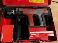 Hilti DX 450 Bolzensetzgerät mit Zubehör Dresden - Hellerau Vorschau