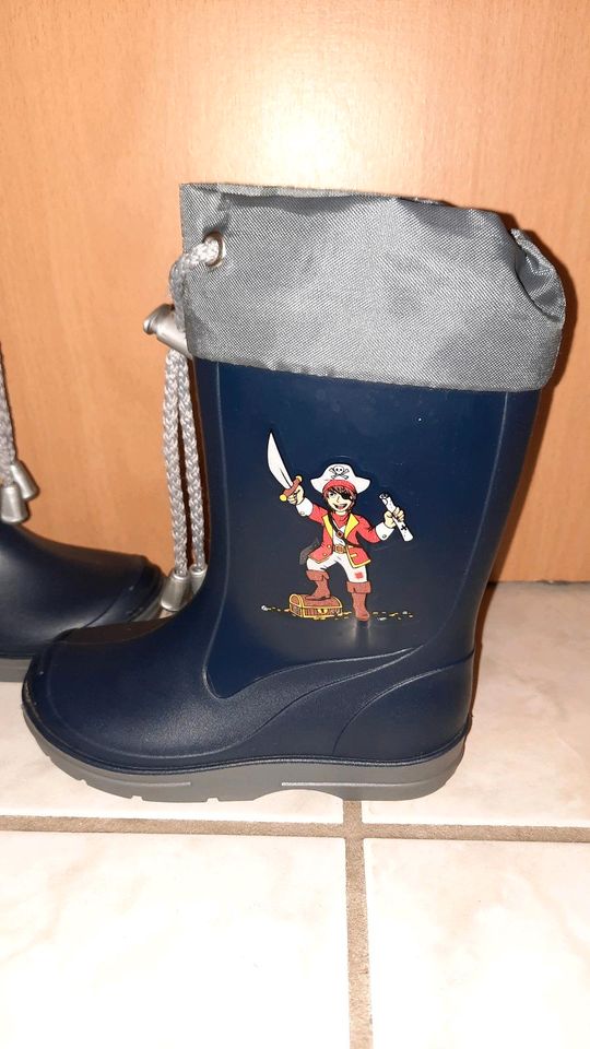 Gummistiefel Gr. 24 Pirat neuwertig selten getragen in Marl