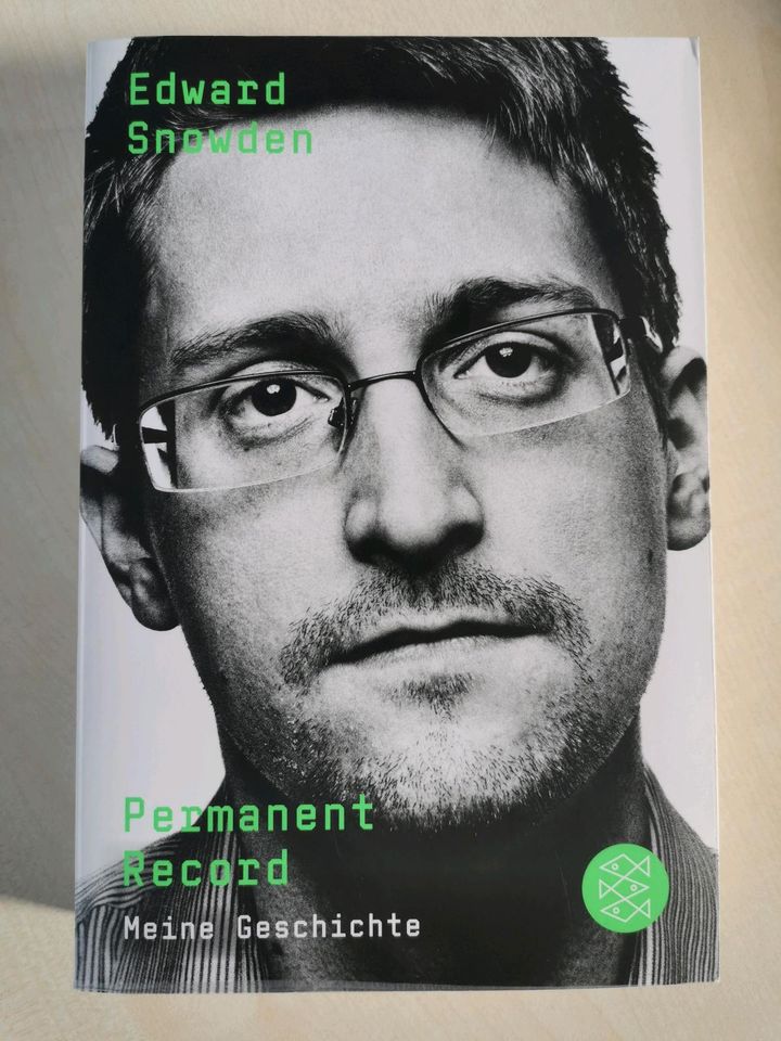 Permanent Record von Edward Snowden in Seelze