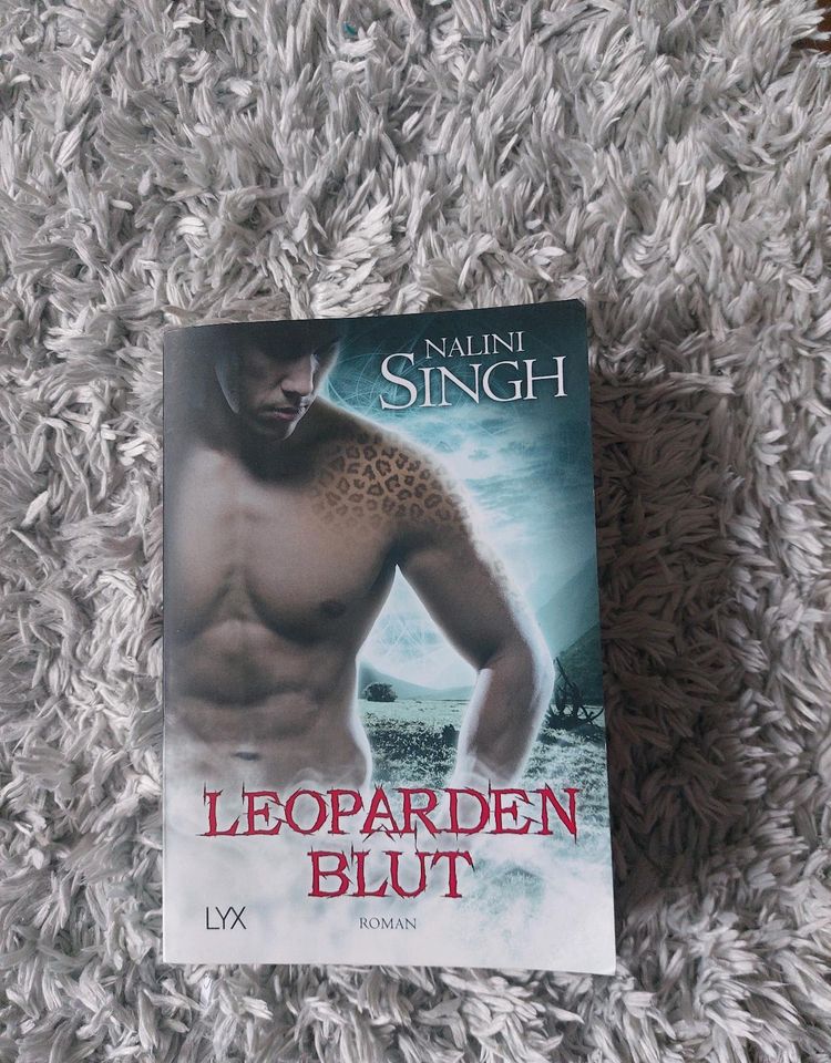 Buch: Leoparden Blut in Heidelberg