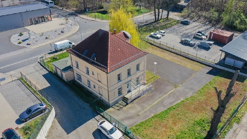 Ideal für Eigennutzer oder Entwickler - Bürovilla mit Potential in Radeberg zum Kauf! in Radeberg