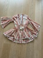 Boho-Chic Minikleid mit Volants und Trompetenärmeln Bayern - Pullach Vorschau
