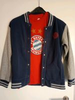 FC Bayern Collegejacke & T-Shirt Gr. 152 Hessen - Fuldatal Vorschau