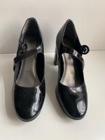Tamaris Damen Court Shuhe Pumps Modeschuhe  Schwarz Köln - Rodenkirchen Vorschau