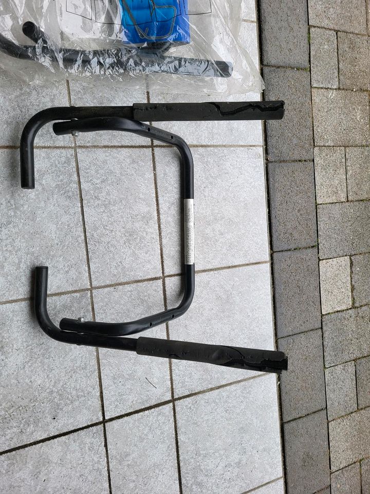 2 Stück Fahrrad Wandhalter, klappbar in Katzweiler