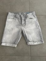 Jack & Jones Jeans Shorts hellgrau M Niedersachsen - Goslar Vorschau