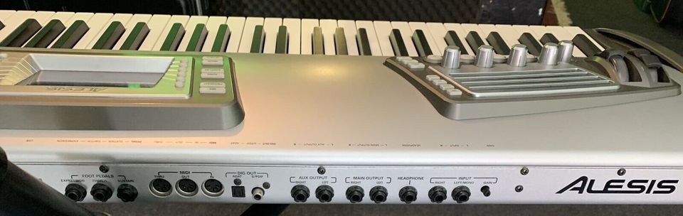 Synthesizer Alesis Fusion 8HD Klaus Schulze Edition  ·  80GB HD in Oldenburg