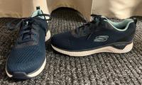 Skechers Damen-Sneaker Air-Cooled Memory Foam Gr. 39 neuwertig Berlin - Neukölln Vorschau