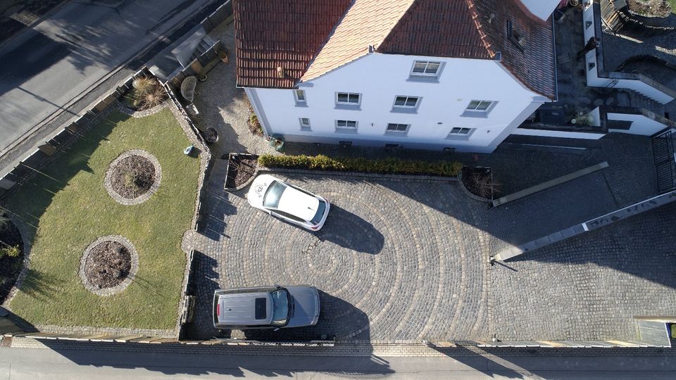 Haus Villa Wohnhaus Herrenhaus Landhaus Penthouse Heim Stadthaus in Neukirchen