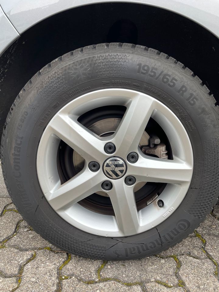VW Alufelgen („Aspen“) mit Continental-Reifen (5344 km gefahren) in Karlsruhe