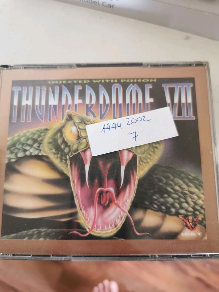 Thunderdome cds in Essen