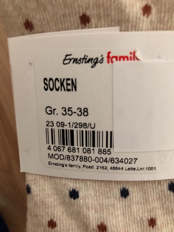 Socken Gr 35/38 NEU mit Etikett in Brakel