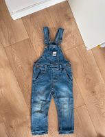 Coole Latzhose in blau Gr. 92 Top Nordrhein-Westfalen - Nieheim Vorschau