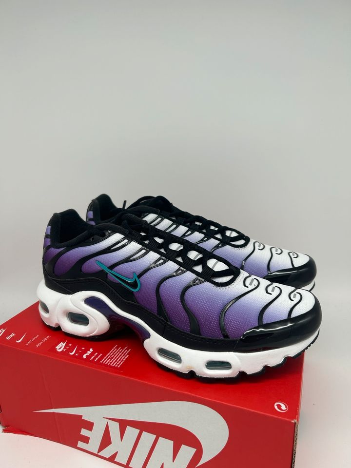 Nike Air Max Plus TN Sneaker Gr. 38 NEU weiß lila in Aachen