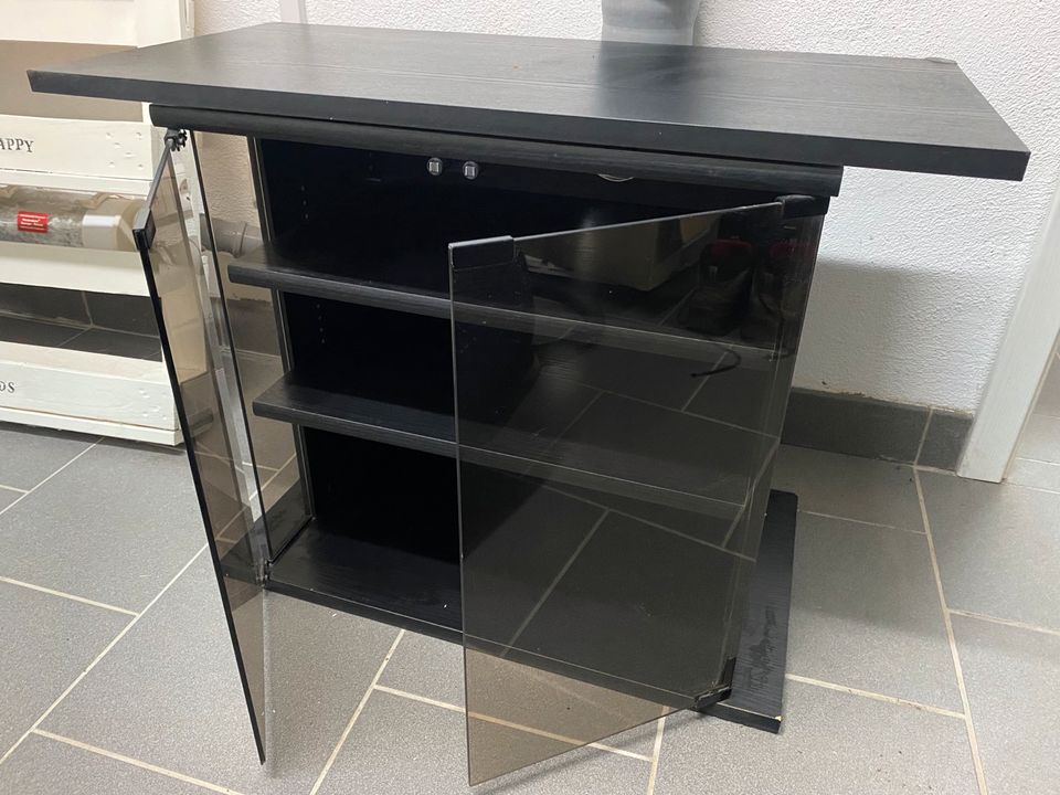 Fernseher Schrank in schwarz mit Glastüren in Leinzell