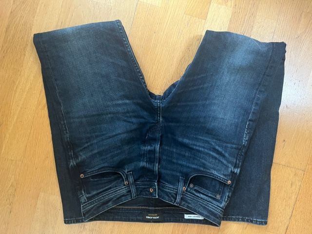 2 JACK & JONES Jeans, Größe 28/30, Neuwertig in Berlin