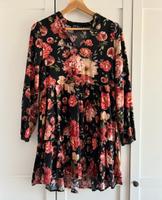Kleid in 34 (erst zweimal getragen) Nordrhein-Westfalen - Netphen Vorschau