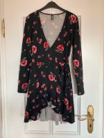 Kleid von H&M Gr. 34 mit Blumenmuster Nordrhein-Westfalen - Erftstadt Vorschau